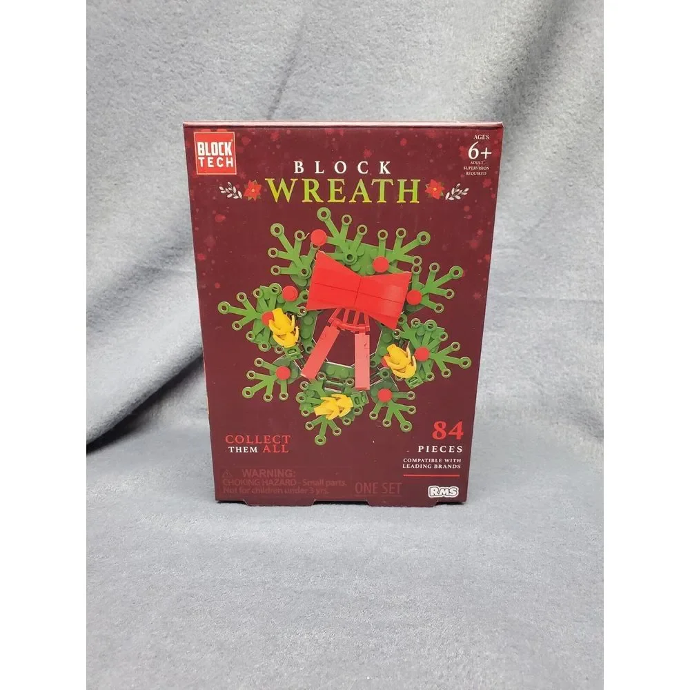 Block‎ Tech Christmas Wreath